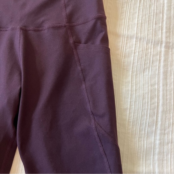 2/$30 Core 10 Plum Form-Fitting Leggings with Smooth Finish - Picture 2 of 9